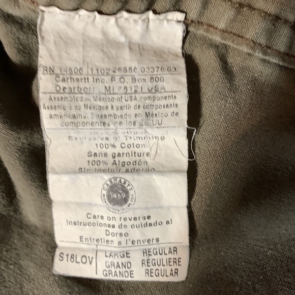 Men’s Carhartt brown, short sleeve, button up shirt.  Pockets on chest.  Size L - Picture 6 of 8